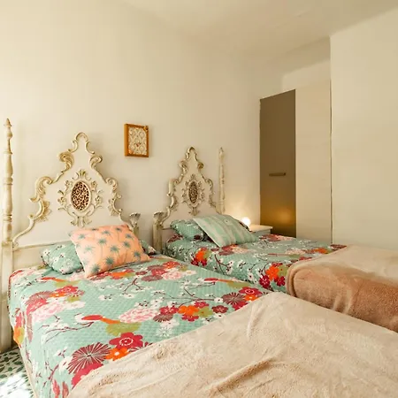 Downhouse Habitacions * Roda de Bará