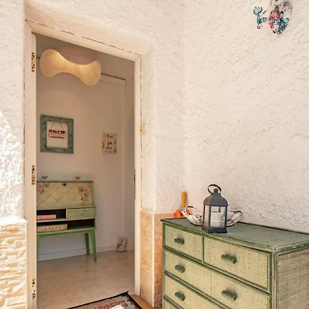 Downhouse Habitacions-en Casa Compartida- Habitación en casa particular Roda de Berà (Roda de Bará)