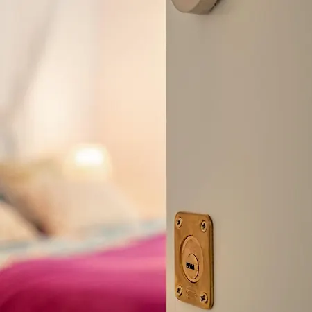 Downhouse Habitacions-en Casa Compartida-