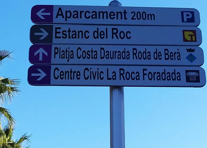 民宿 Downhouse Habitacions Roda de Bará